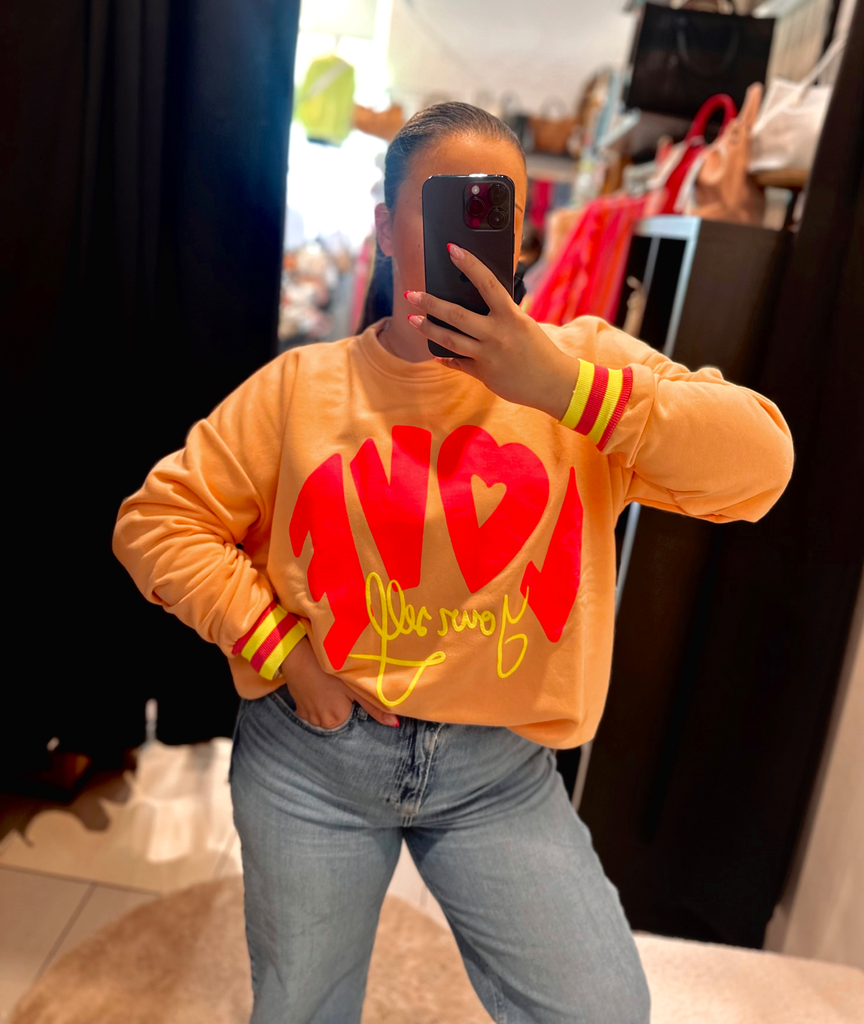 Pull love en orange