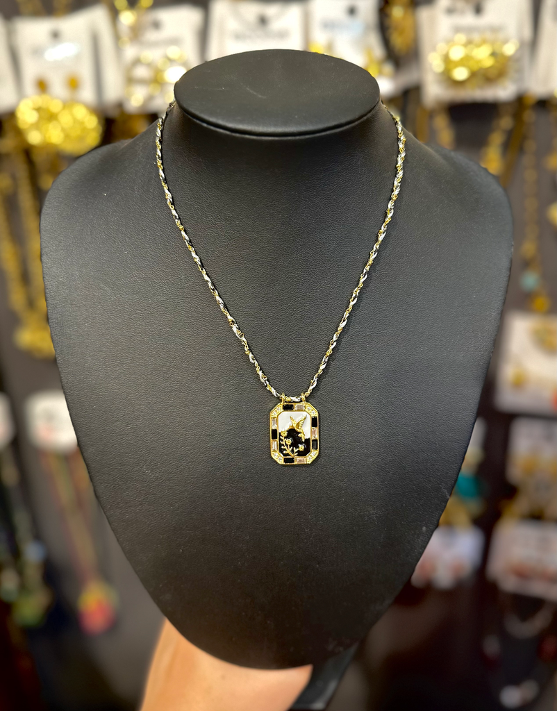 Collier cordon noir et blanc 