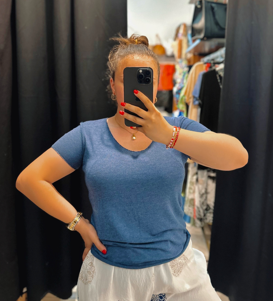 T-shirt bleu marine 