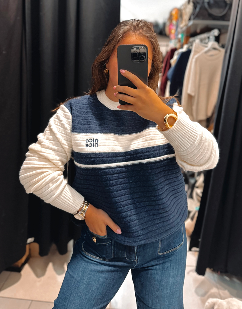 Pull Nice bleu marine 