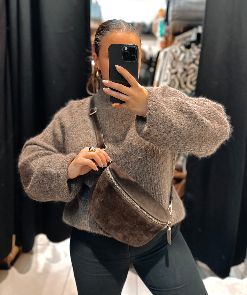 Sac banane en daim chocolat