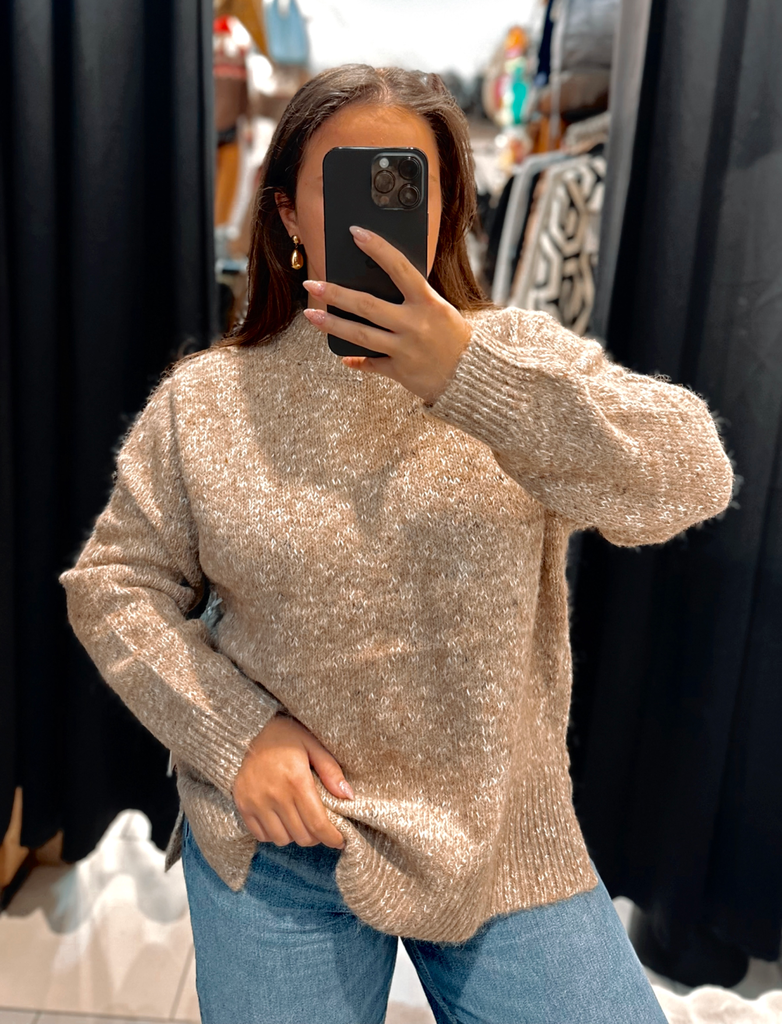 Pull Magda beige 
