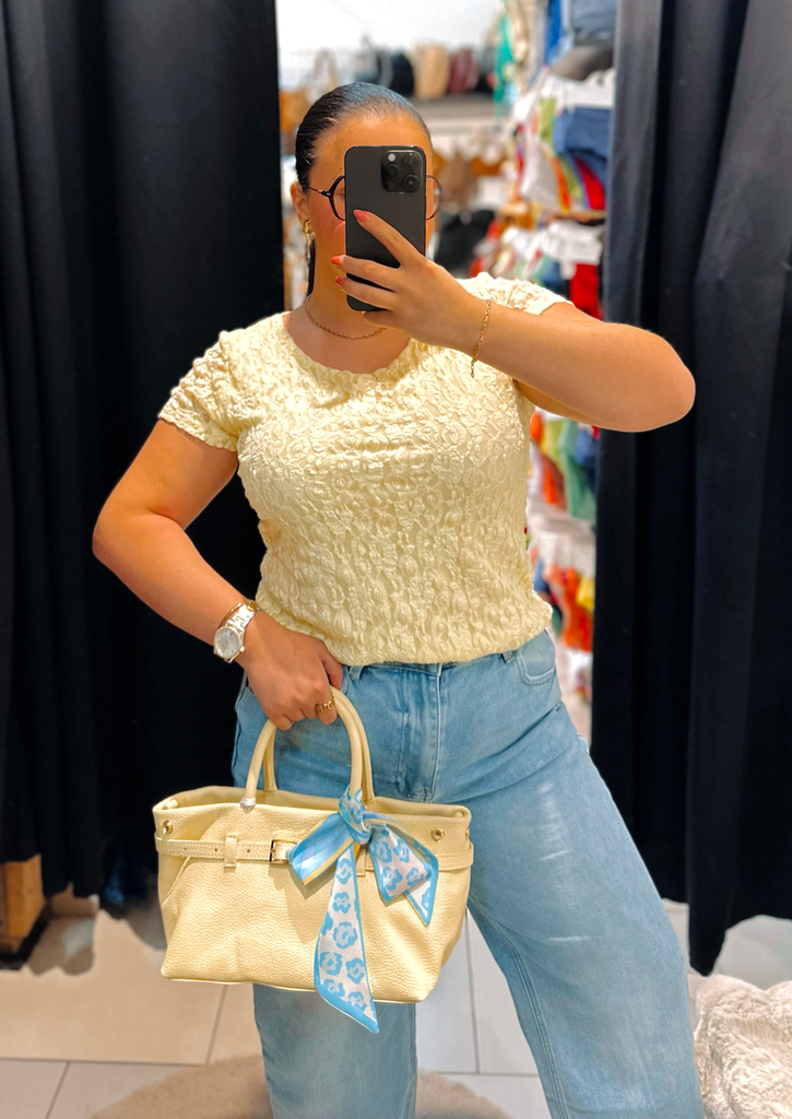 T-shirt dentelle jaune