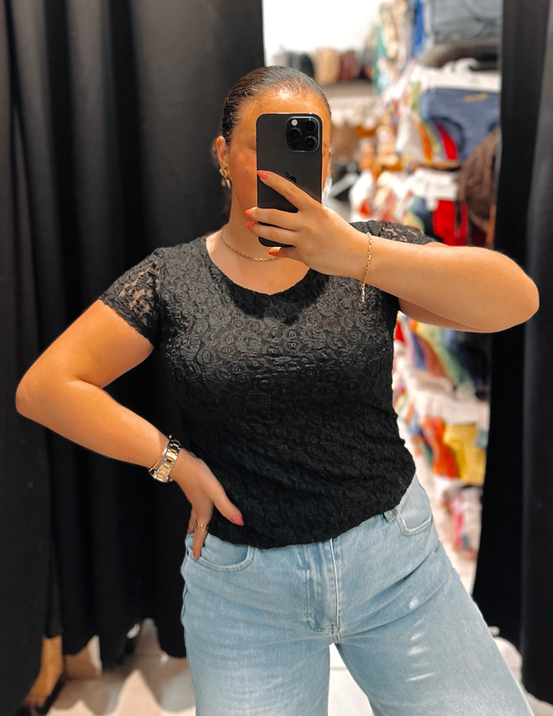 T-shirt dentelle noir