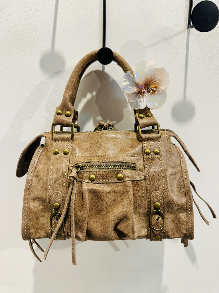 Petit sac gaga en cuir taupe