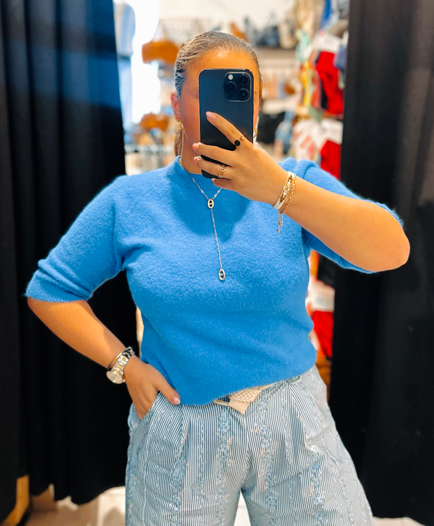 Pull Carmen bleu roi