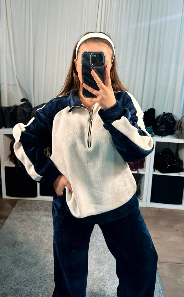 Pull bleu marine en velours
