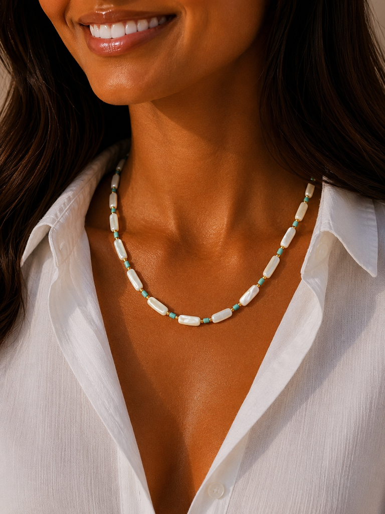 Collier Hilona