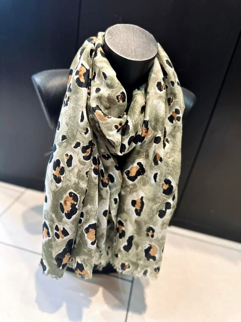 Foulard kaki léopard