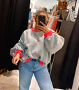 Pull gris et rose fluo