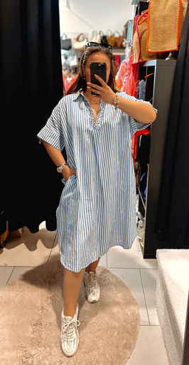 Robe lignée perlée
