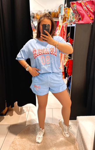 Short en éponge bleu 