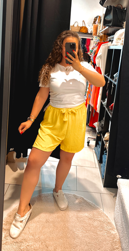 Short jaune 