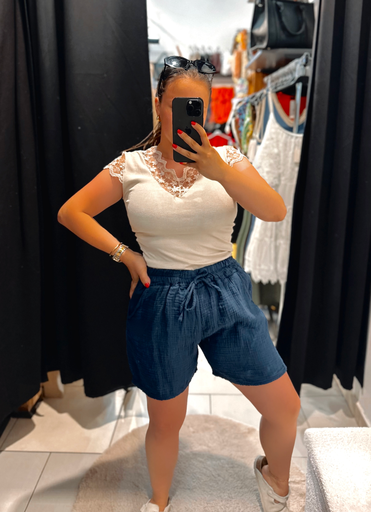 Short en gaz de coton bleu marine 