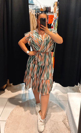 Robe Pia kaki