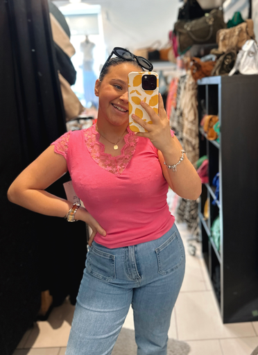 T-shirt dentelle fushia